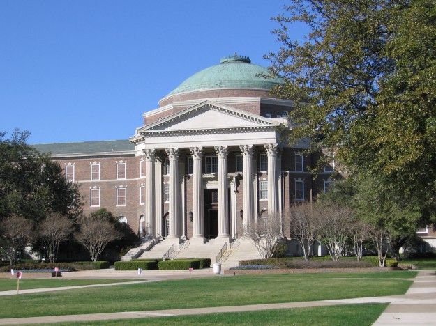 Dallas_Hall_SMU