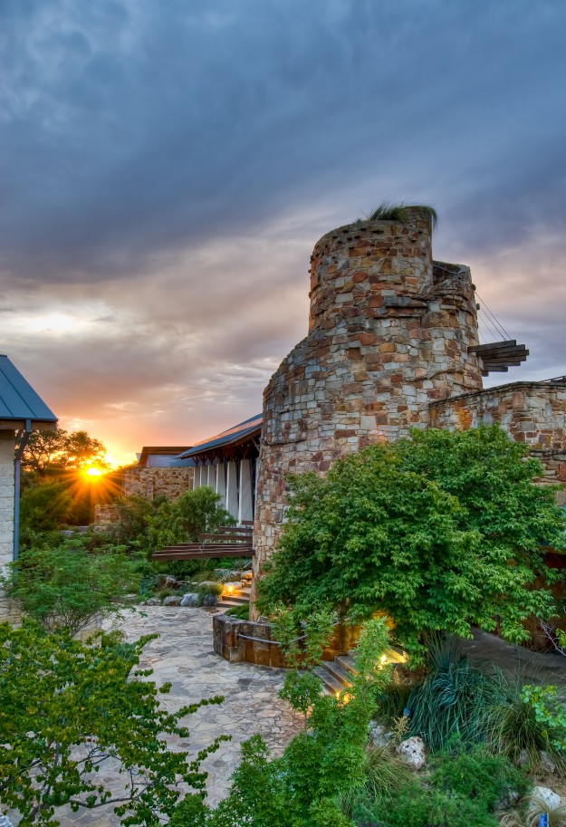 Lady Bird Johnson Wildflower Center - credit  Lady Bird Johnson Wildflower Center, The University of Texas at Austin